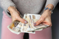 pozycze pieniadze na procent, udzielam pozyczek prywatnych bez bik